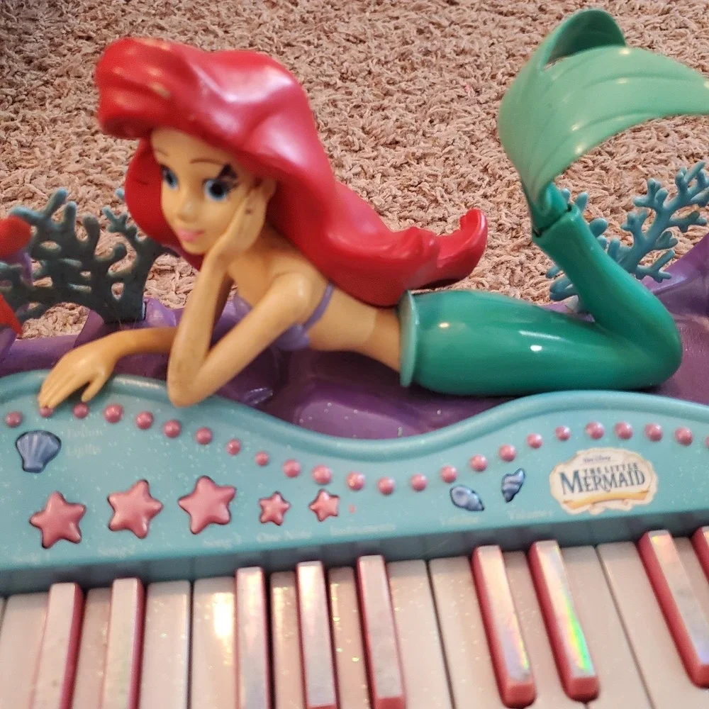 VTG Disney Little Mermaid Keyboard Toy Quest Play Along READ